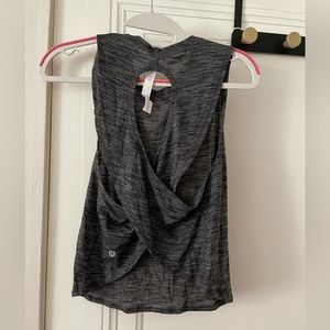 Lululemon crop tank